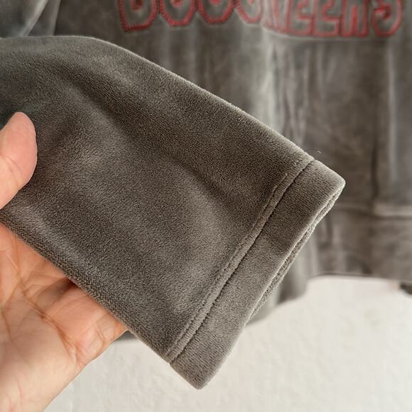 Tampa Bay Buccaneers Grey Velour Crop Sweatshirt Embroidered Football Pullover - Picture 3 of 6